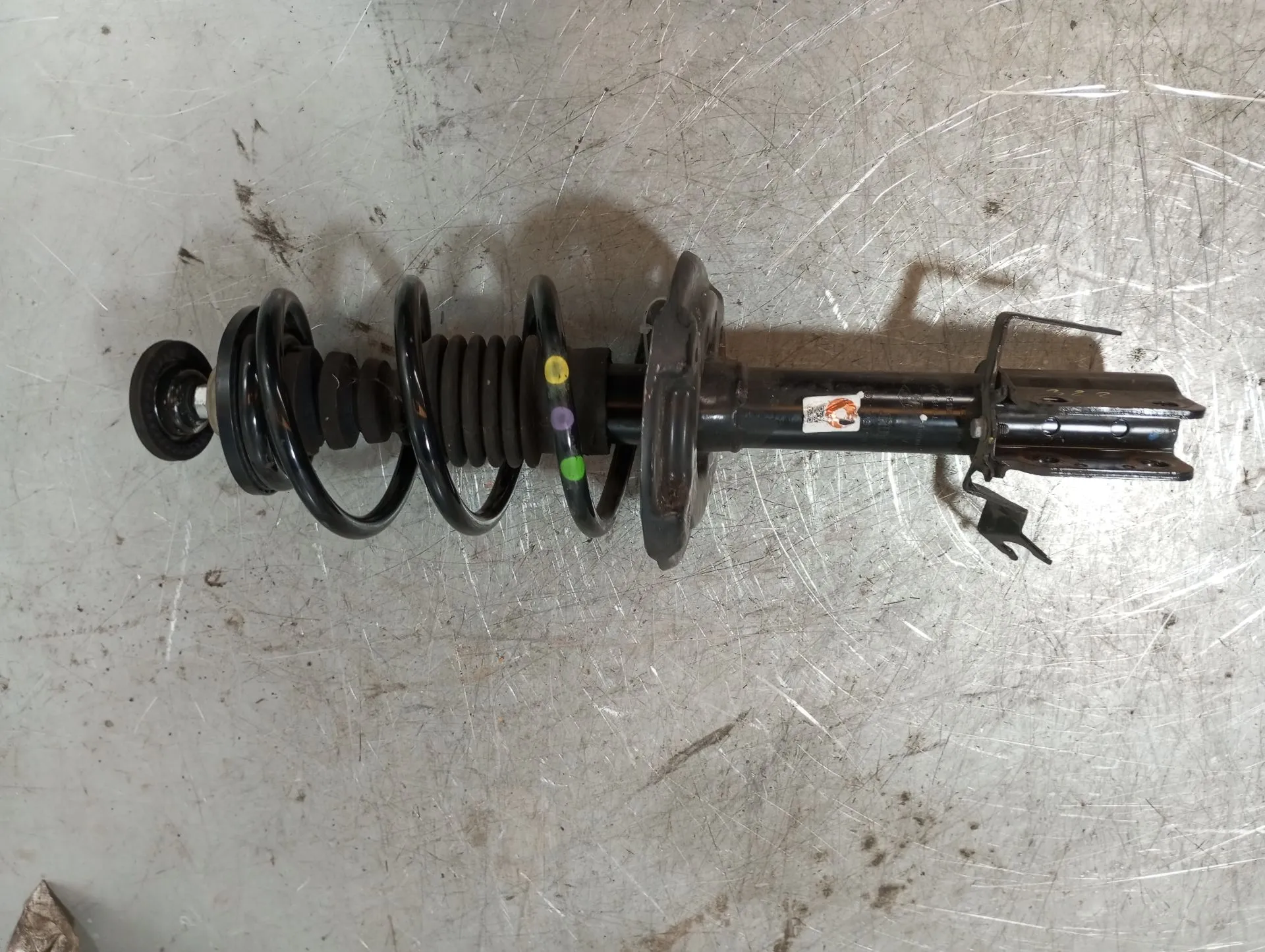 Left Front Shock Absorber DACIA Sandero III Imagem-1