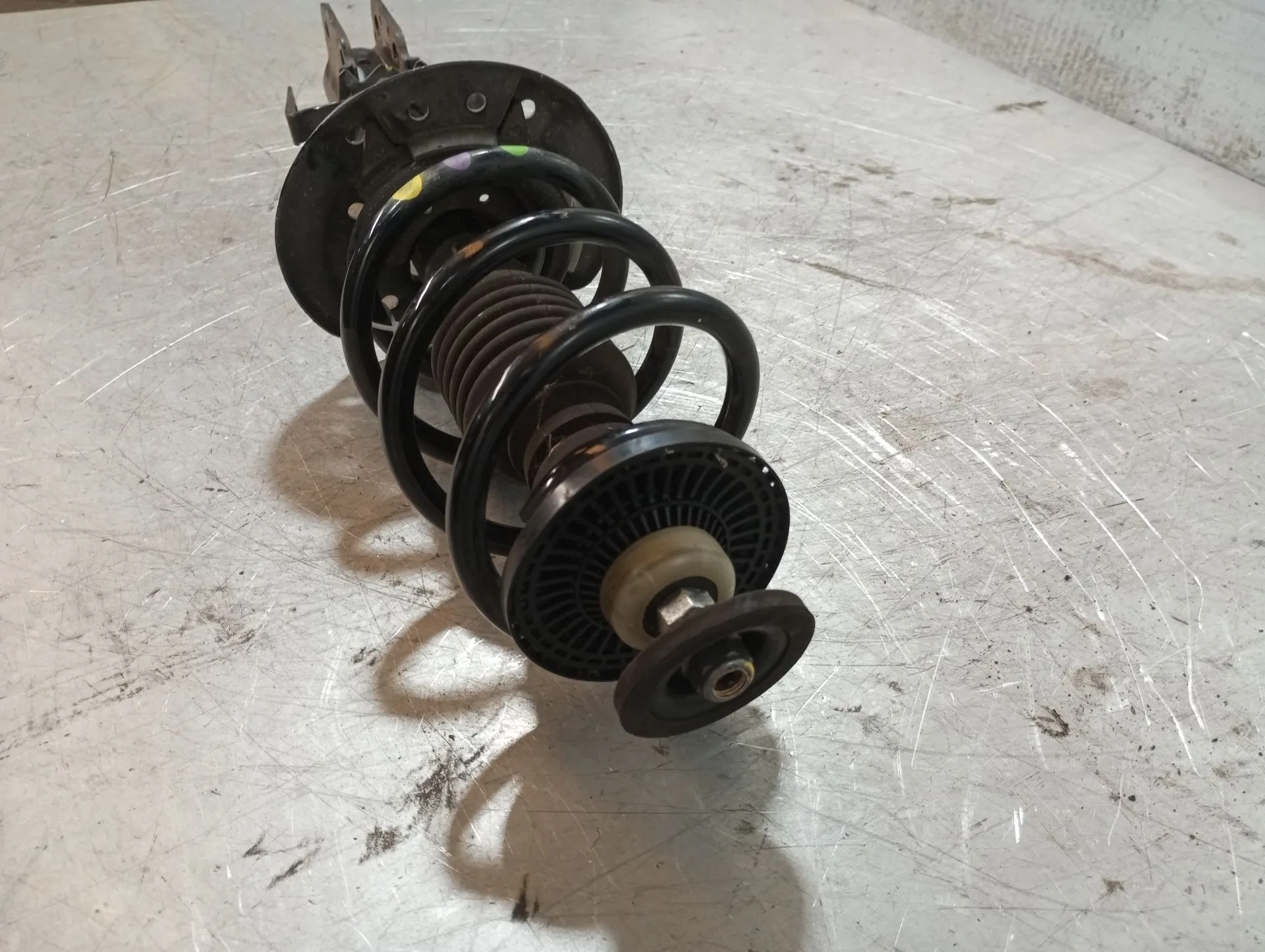 Left Front Shock Absorber DACIA Sandero III Imagem-2
