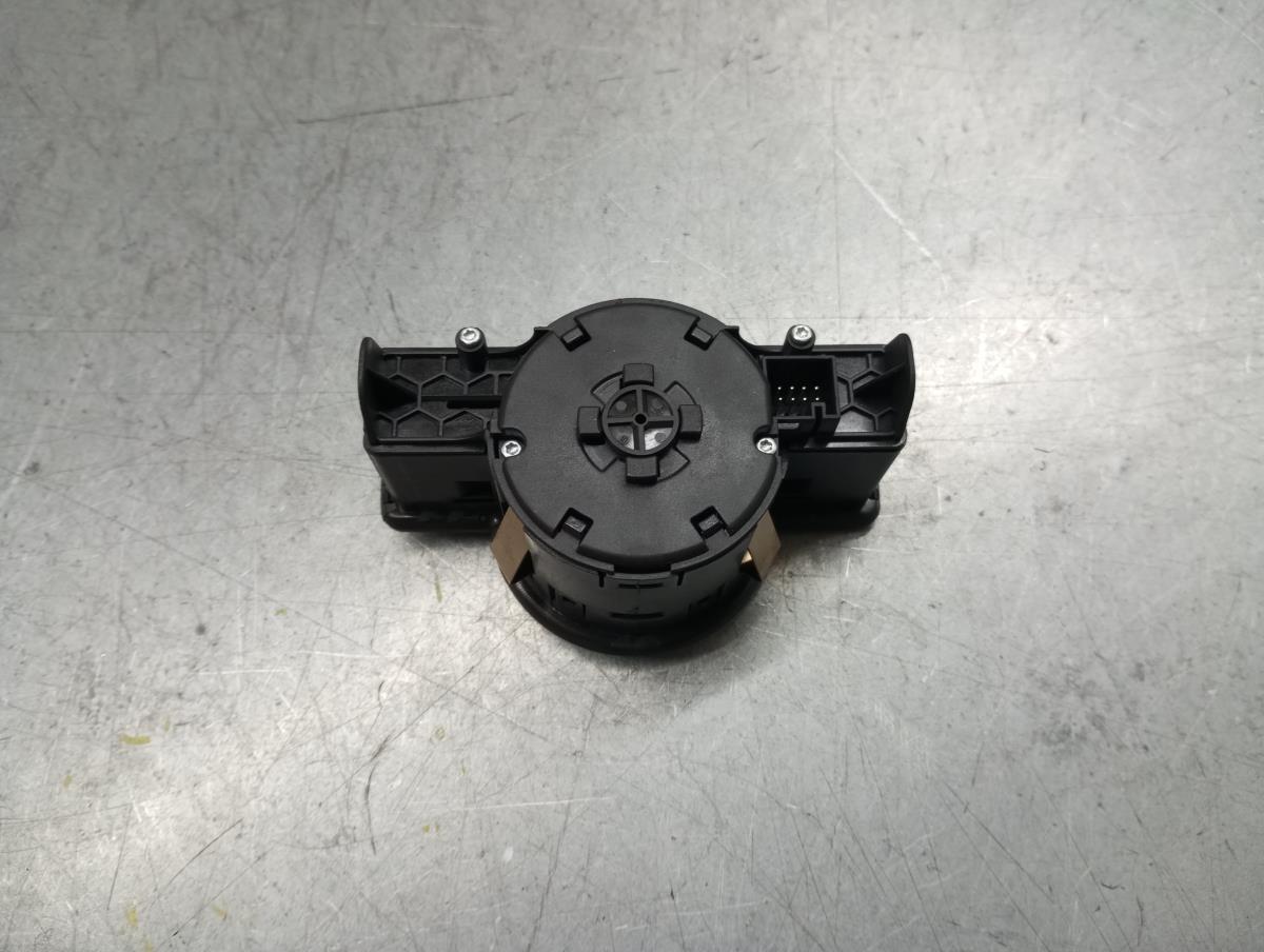 Bouton / interrupteur d'éclairage MERCEDES-BENZ Classe A (W176) Imagem-2