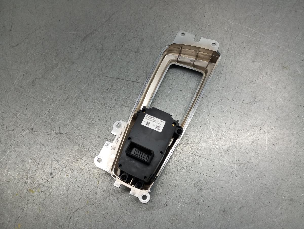 Parking brake switch BMW 5 (F10) Imagem-2