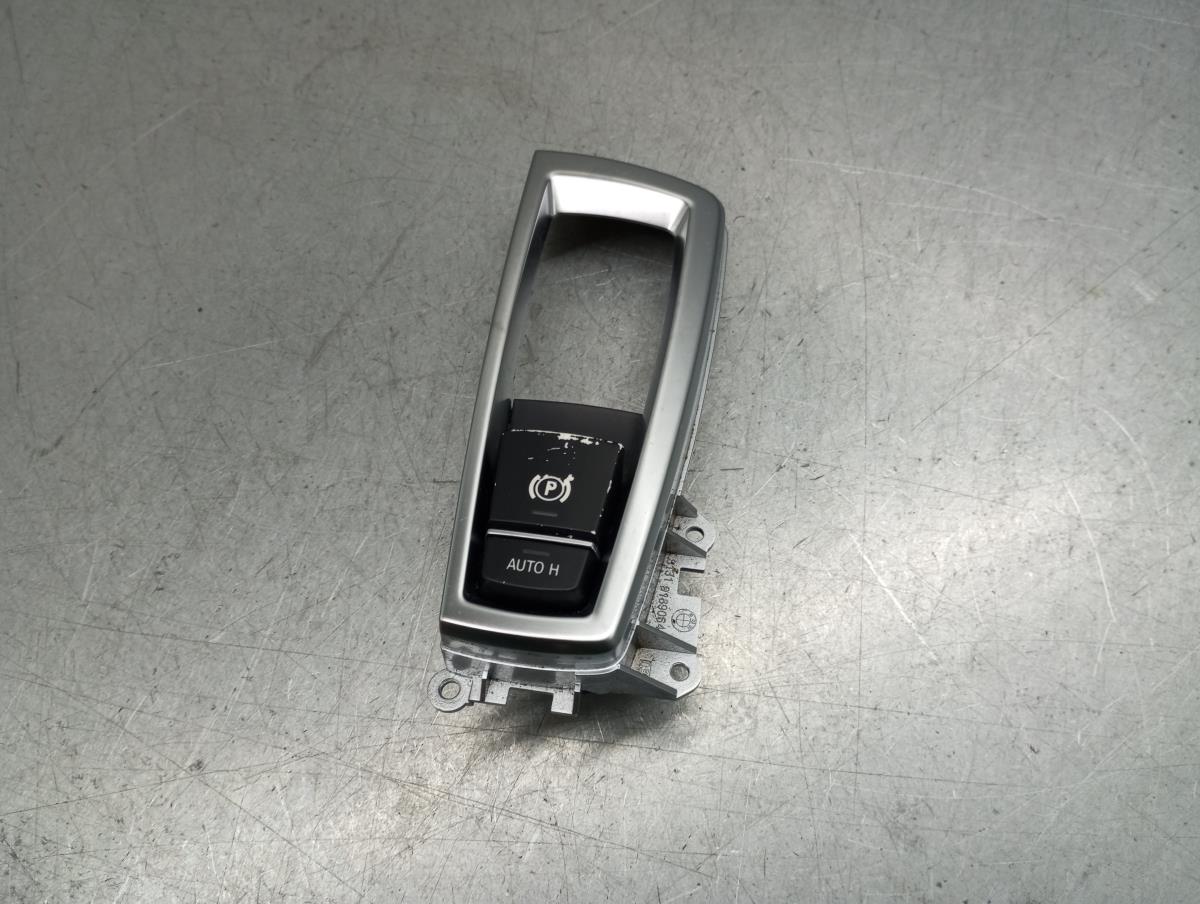 Pulsante / interruttore freno di stazionamento BMW 5 (F10)