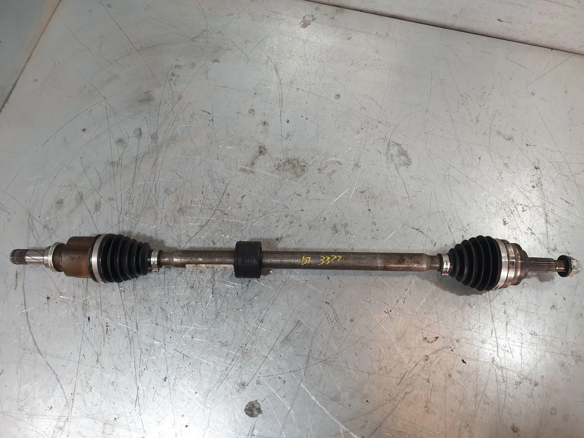 Semiasse anteriore destro DACIA Sandero III