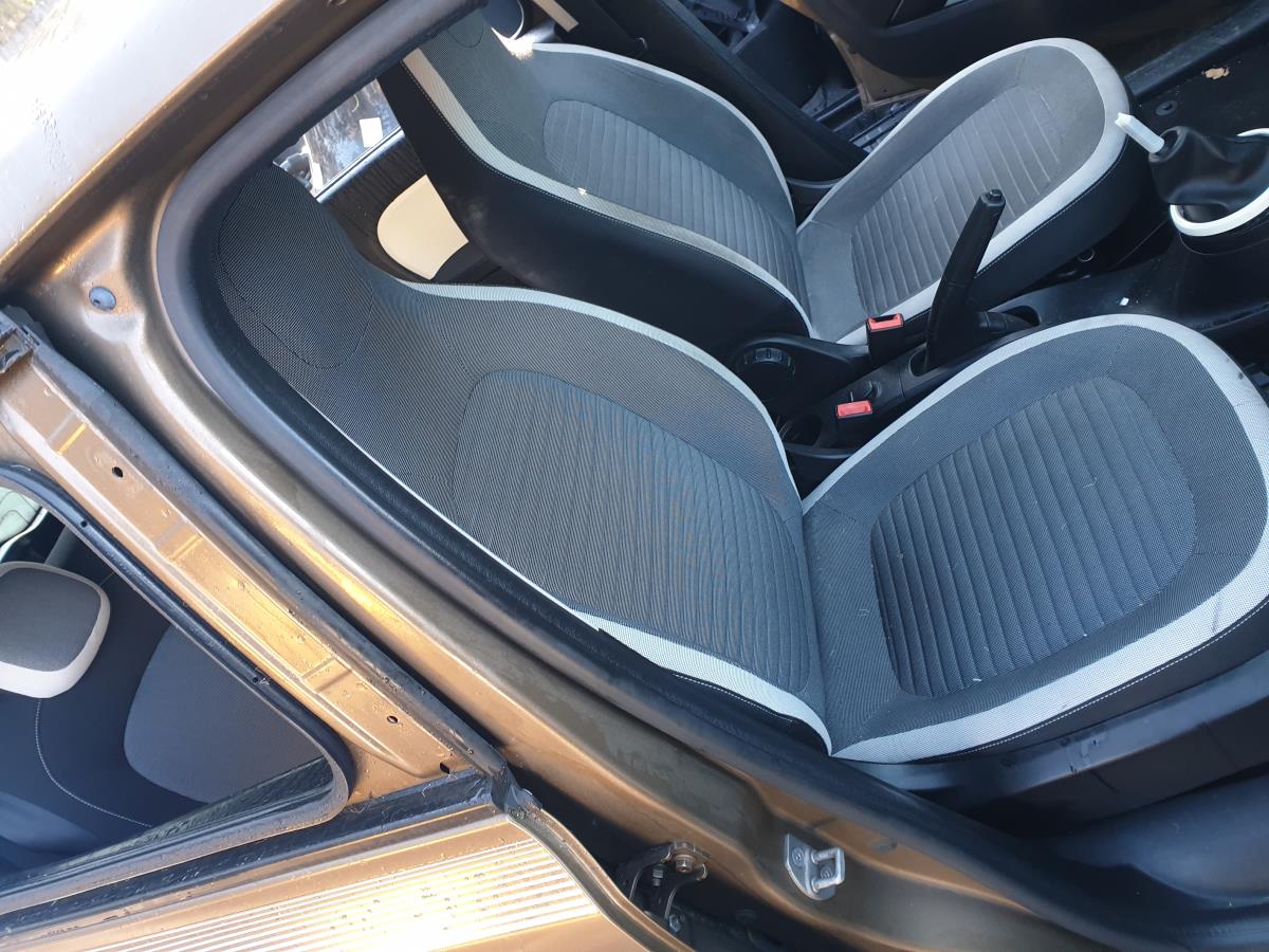 Ensemble sièges RENAULT Twingo III (BCM_)