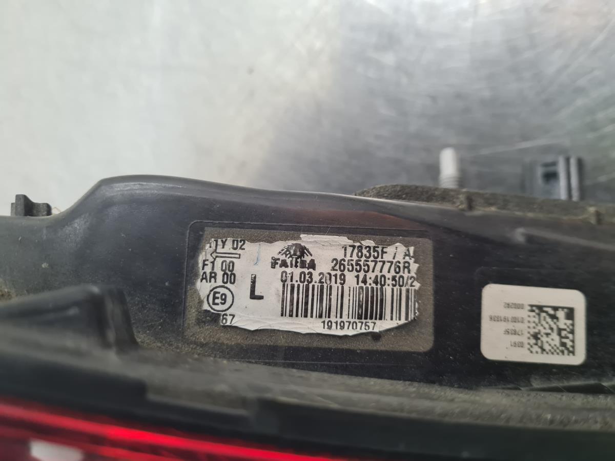 Feu de coffre Gauche RENAULT Clio V (BF_) Imagem-2