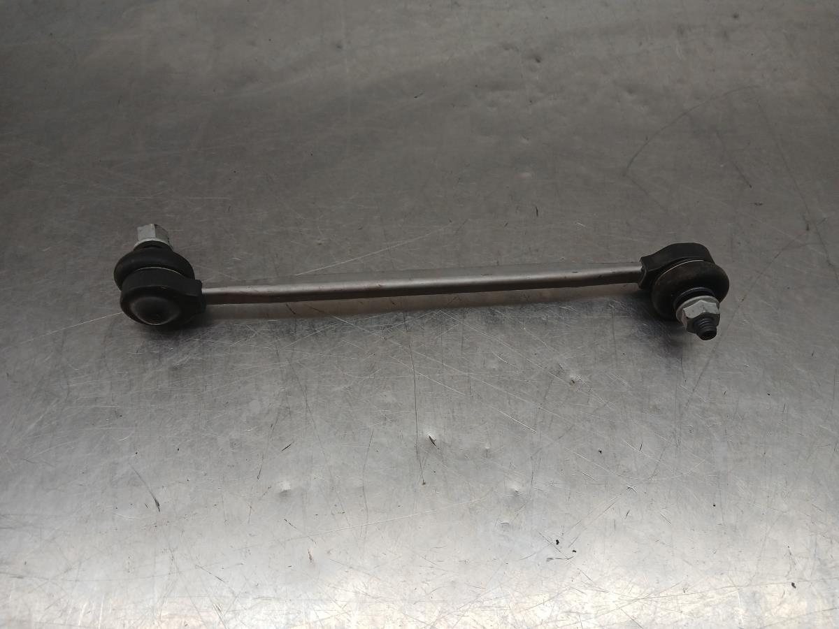 Tie rods / stabilizer links SEAT Arona (KJ7) Imagem-1