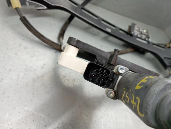 Elevador vidros frente esquerdo MERCEDES-BENZ Classe E Coupé (C207) Imagem-2