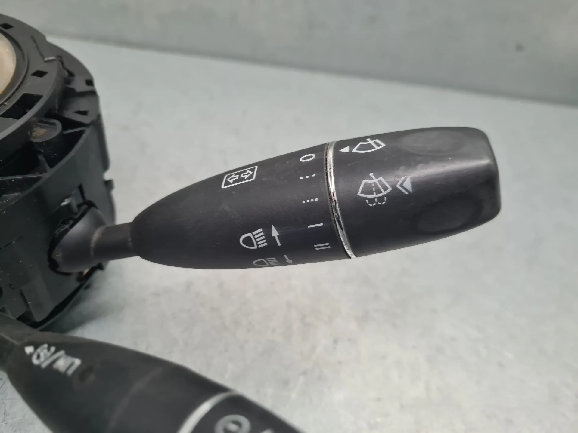 Cintura airbag MERCEDES-BENZ Classe E Coupé (C207) Imagem-2