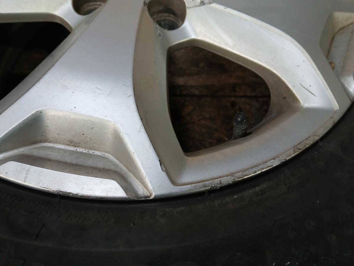 Cerchio Anteriore Destro DACIA Duster (HM_) Imagem-5