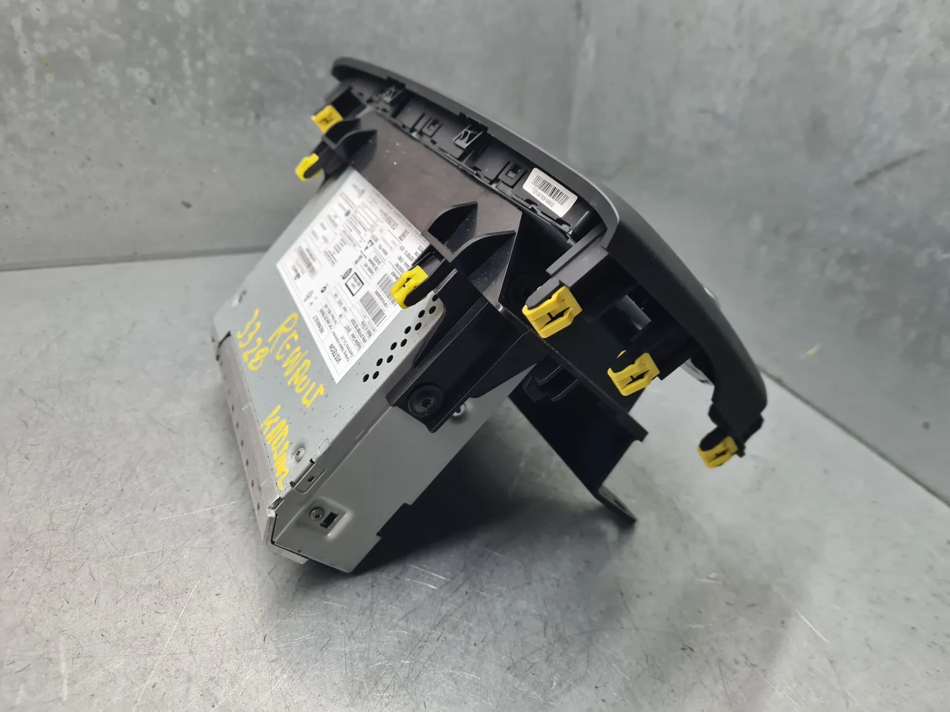 Rádio / auto-rádio RENAULT Kadjar (HA_, HL_) Imagem-2