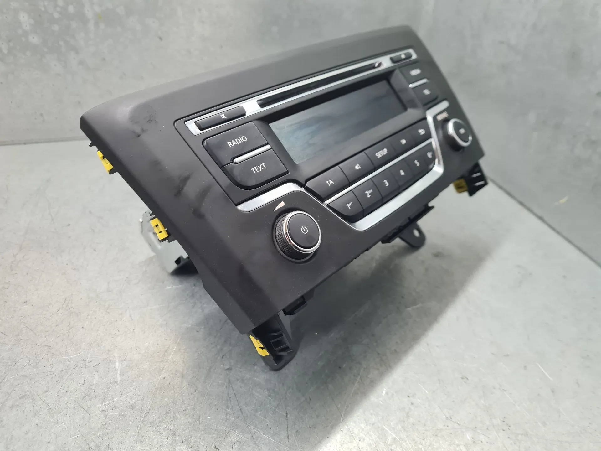 Rádio / auto-rádio RENAULT Kadjar (HA_, HL_) Imagem-1