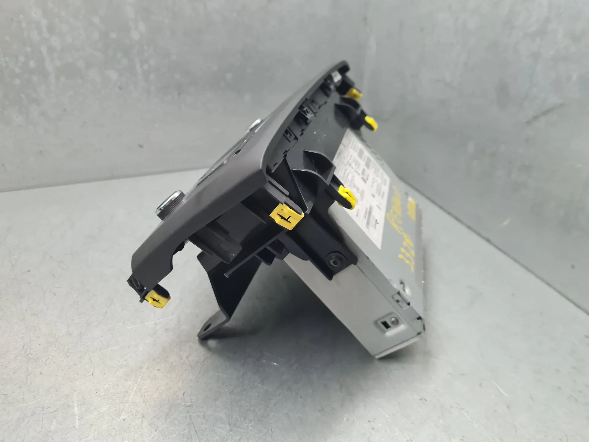 Rádio / auto-rádio RENAULT Kadjar (HA_, HL_) Imagem-4