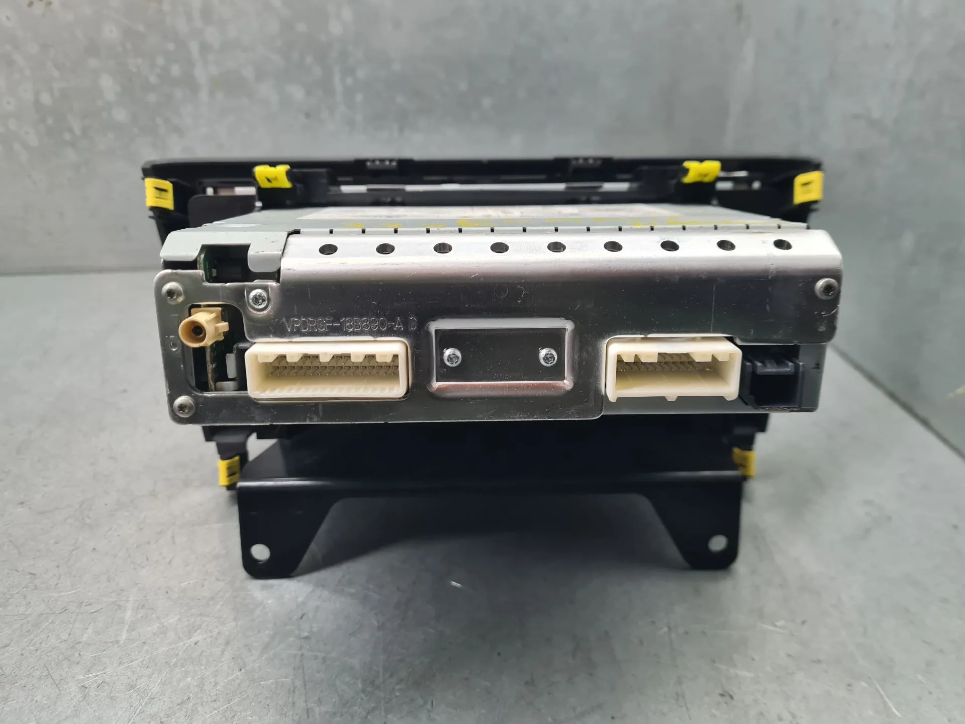 Rádio / auto-rádio RENAULT Kadjar (HA_, HL_) Imagem-7