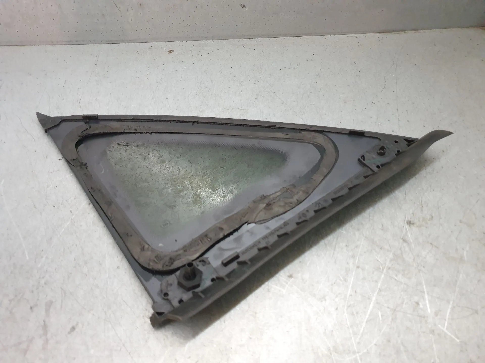 Vidrio del panel Trasero Izquierdo RENAULT Captur II Imagem-2