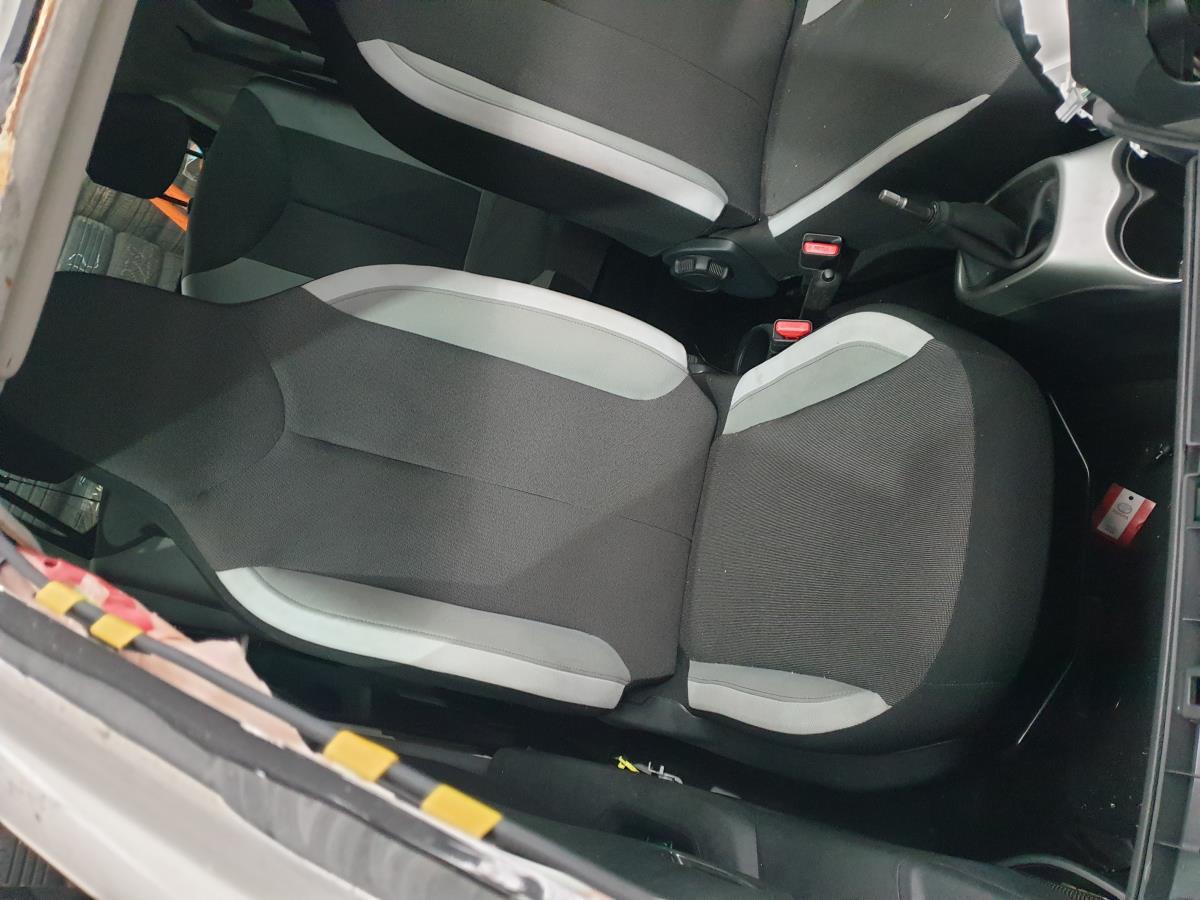 Set di sedili TOYOTA Aygo (_B4_)