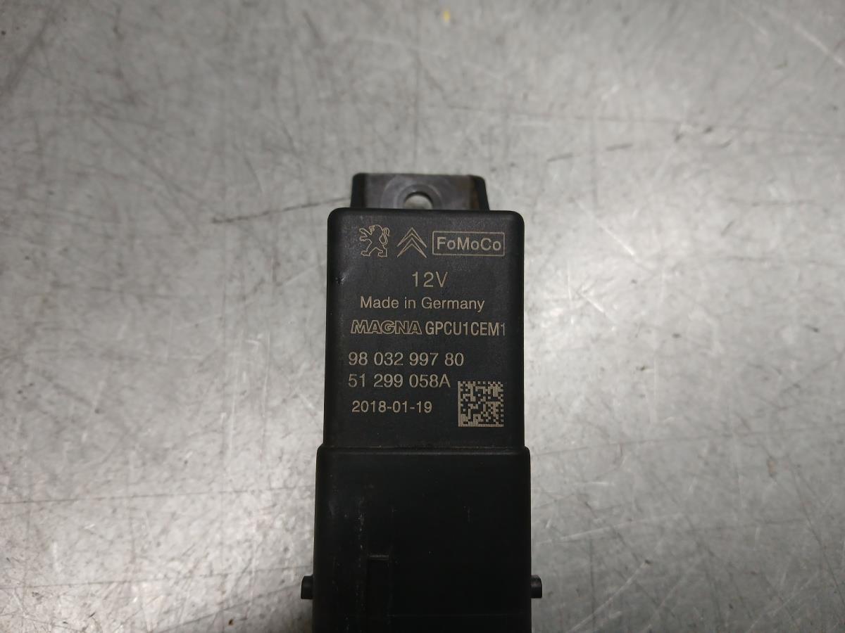 Centralina preriscaldamento candelette PEUGEOT 308 SW II Imagem-4