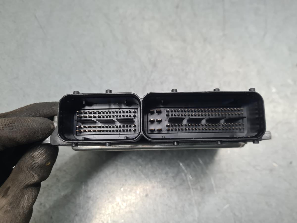 Centralina motor / ECU SEAT Leon Sportstourer (KL8) Imagem-2