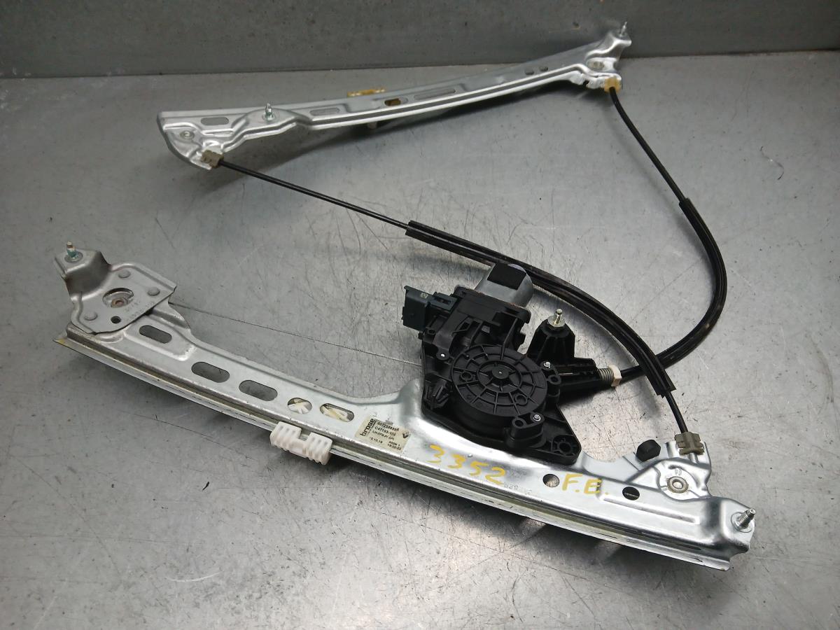 Lève-vitre avant gauche RENAULT Megane IV (B9A/M_)