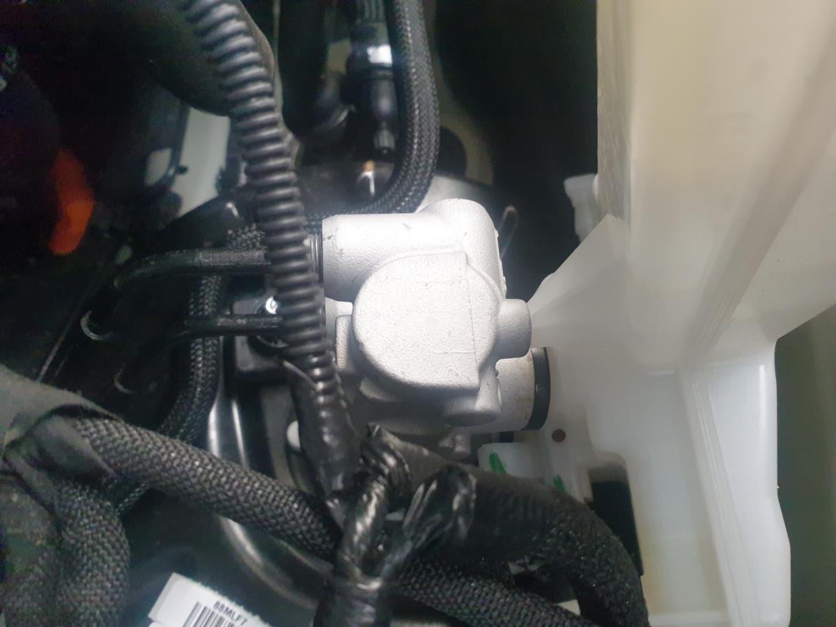 Pompe centrale de frein PEUGEOT 208 II