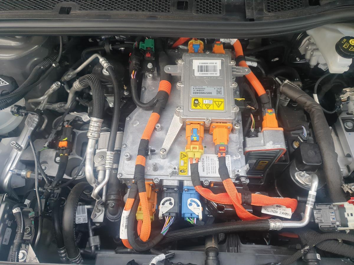 Motor completo PEUGEOT 208 II