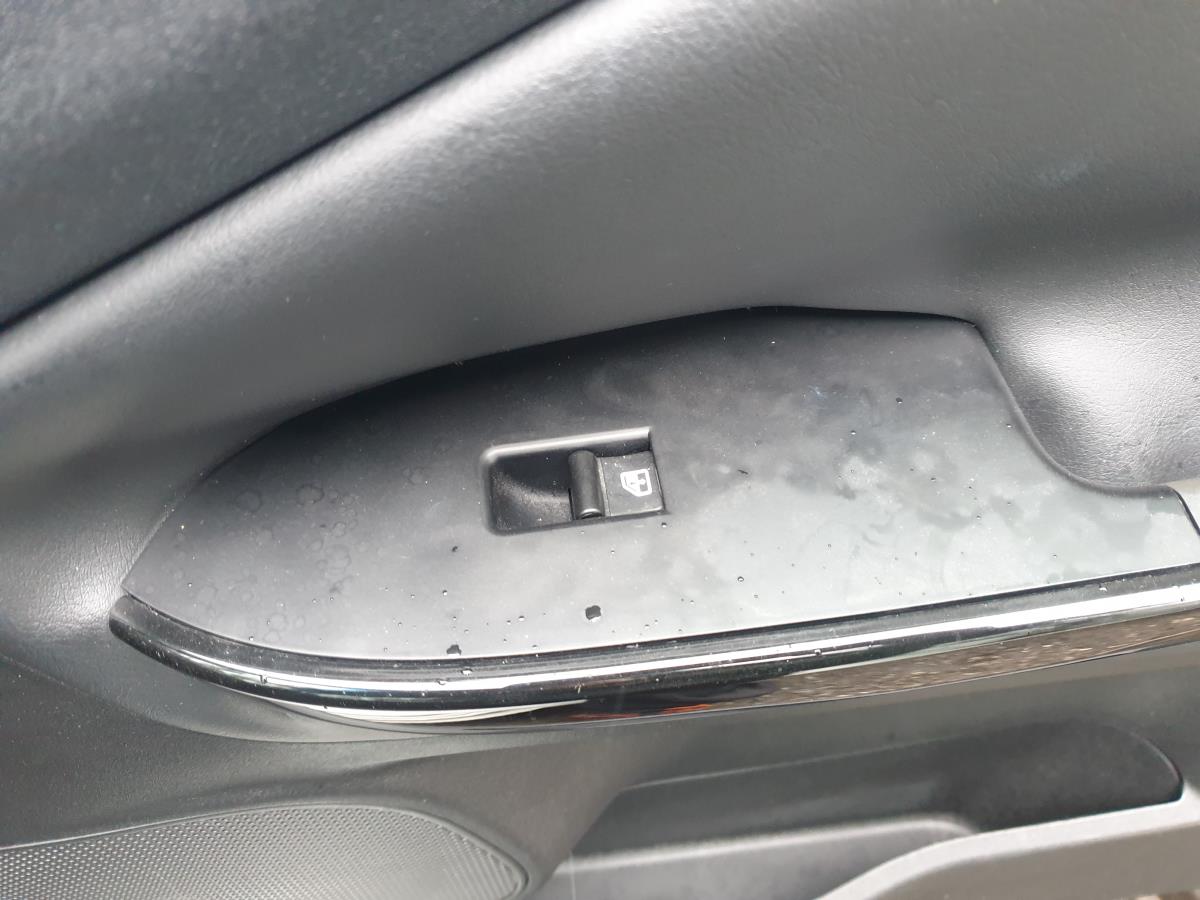 Mando / interruptor elevalunas delantero derecho ALFA ROMEO Giulietta (940_)