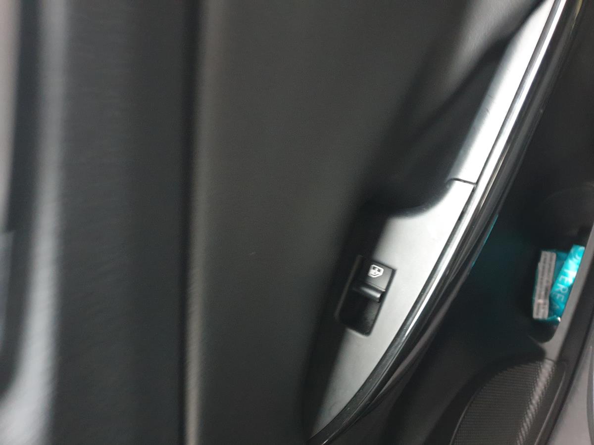 Comando / botão / interruptor vidros trás direito ALFA ROMEO Giulietta (940_)