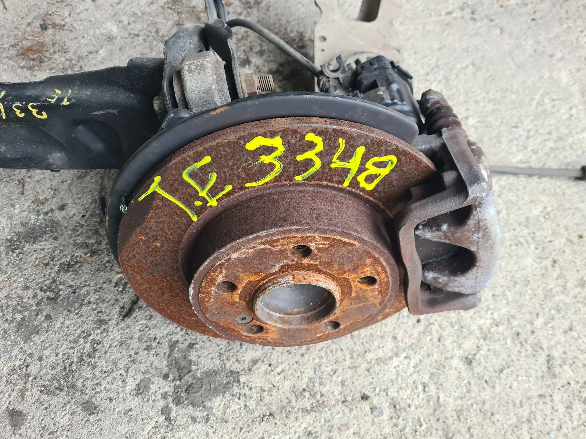 Left rear steering knuckle MERCEDES-BENZ Classe A (W176)