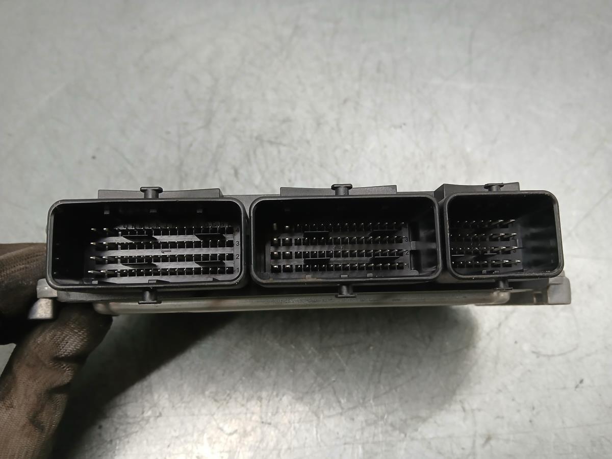 Centralina motor / ECU RENAULT Twingo III (BCM_) Imagem-3