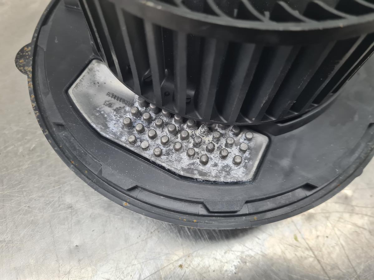 Heater Blower Motor AUDI A3 Sportback (8VA, 8VF) Imagem-3