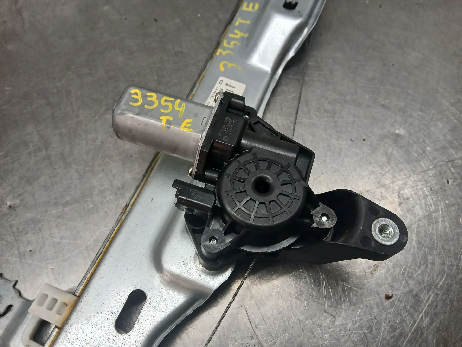 Elevalunas trasero izquierdo NISSAN Qashqai II (J11) Imagem-1