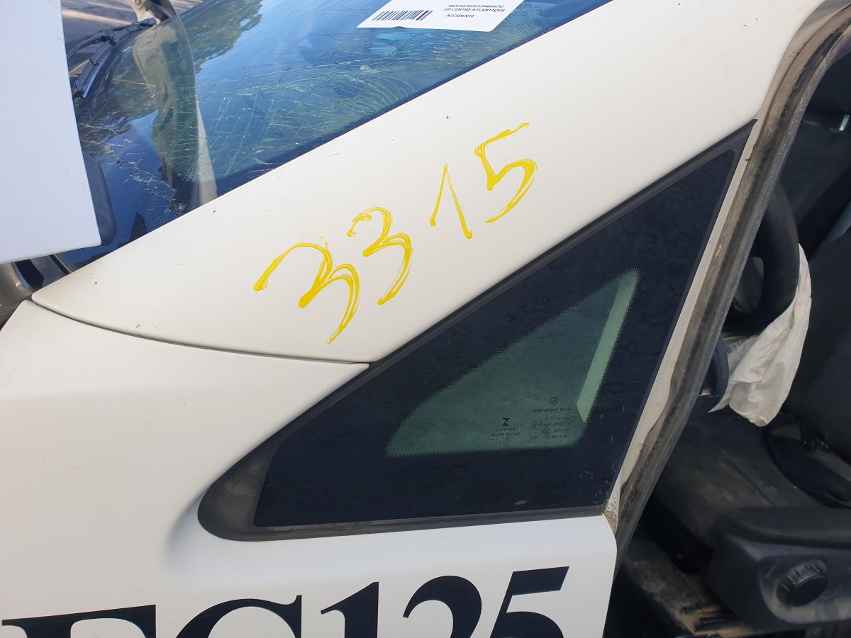Vidrio del panel Delantero Izquierdo MERCEDES-BENZ Vito (W447)