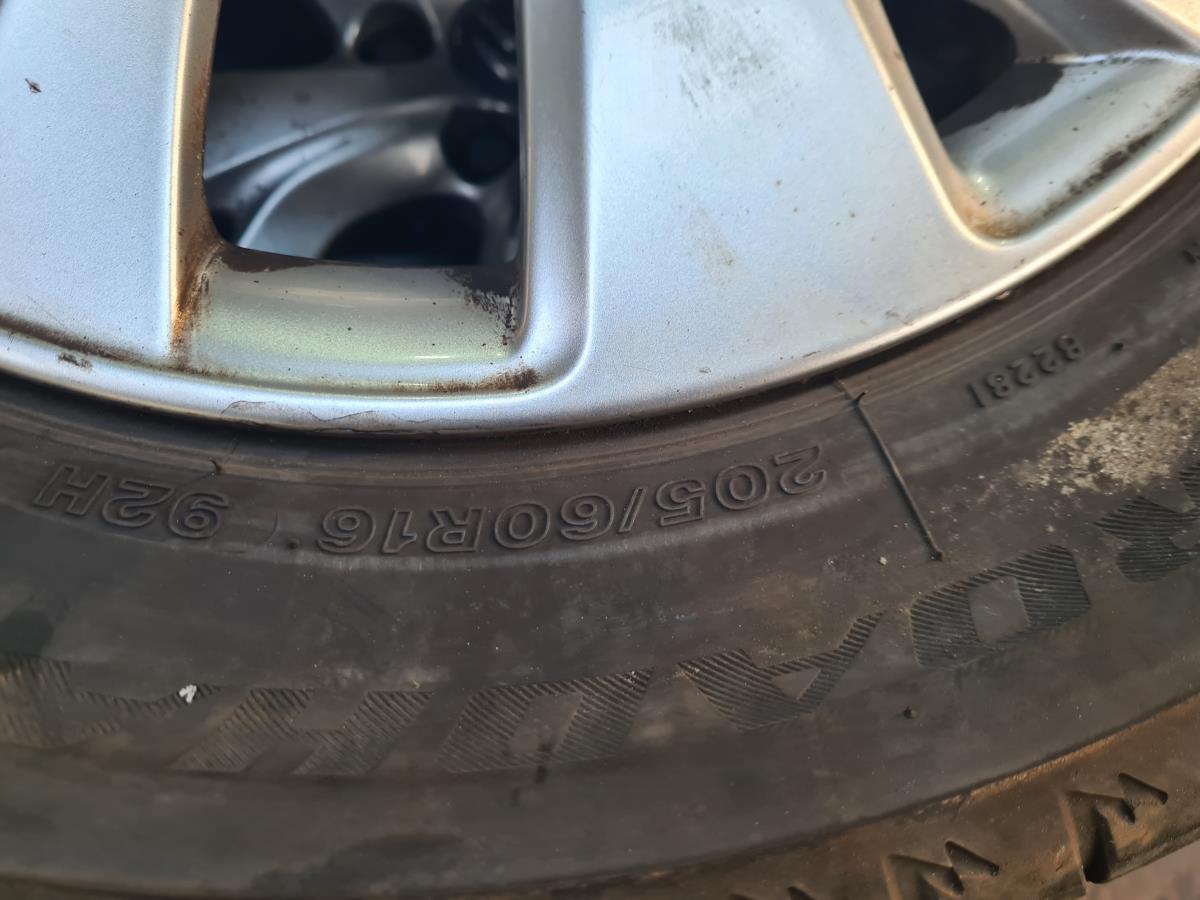 Wheel CITROËN C4 Picasso II Imagem-1