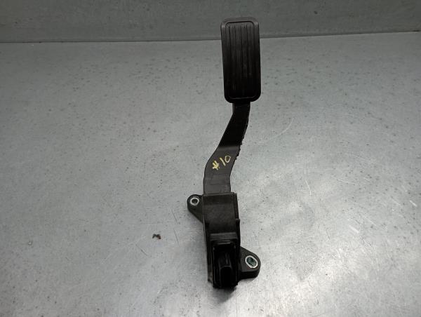 Pedal do acelerador TOYOTA Yaris (_P9_)