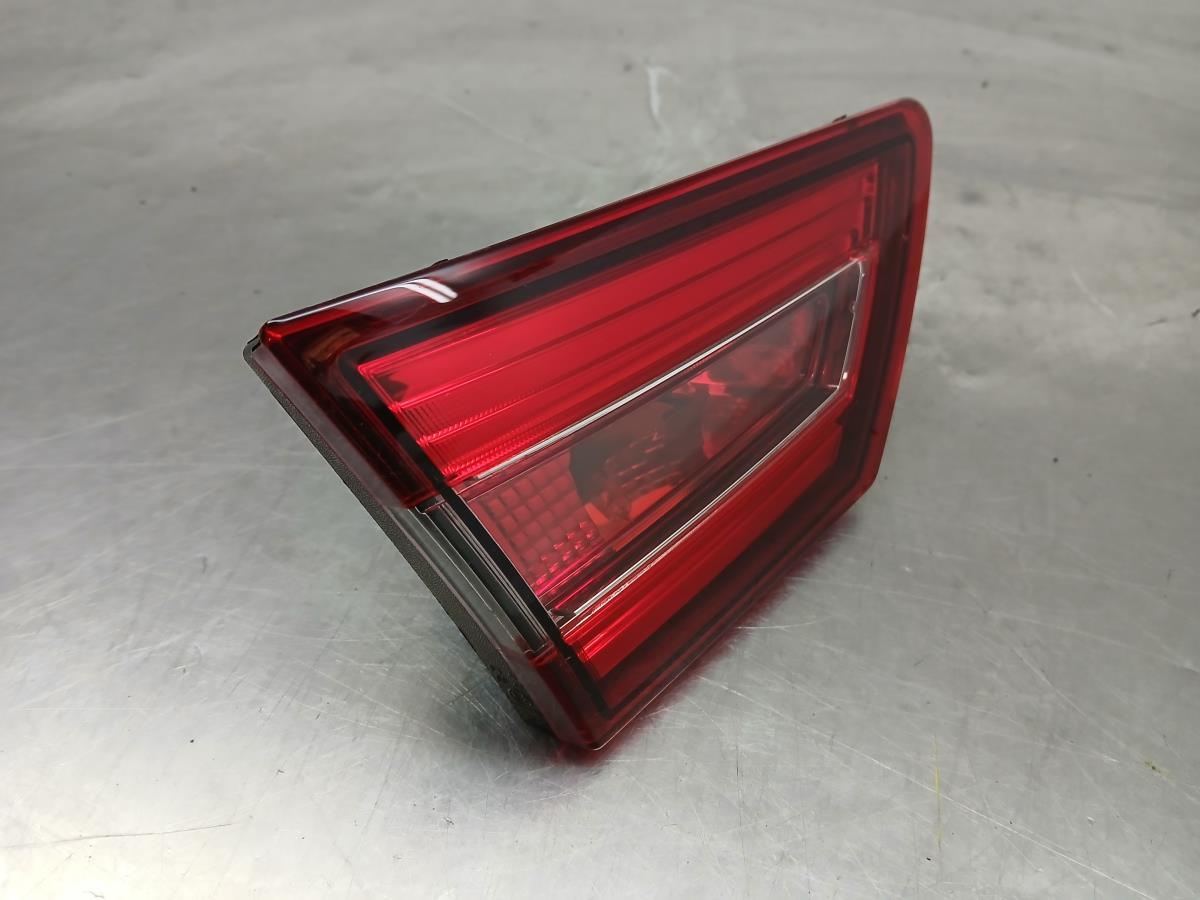 Farolim da mala esquerdo RENAULT Clio IV (BH_) Imagem-1