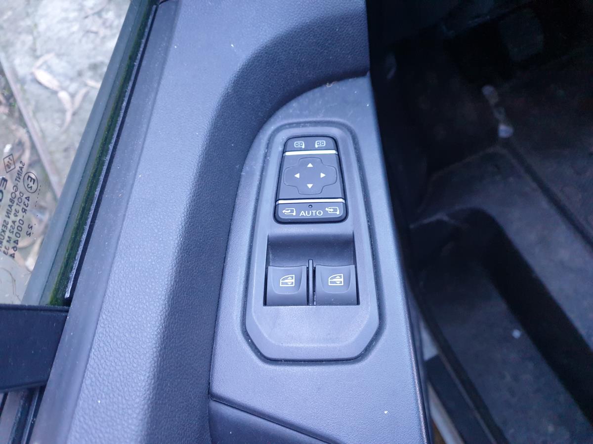 Left Front window control RENAULT Trafic III Combi (JG_)