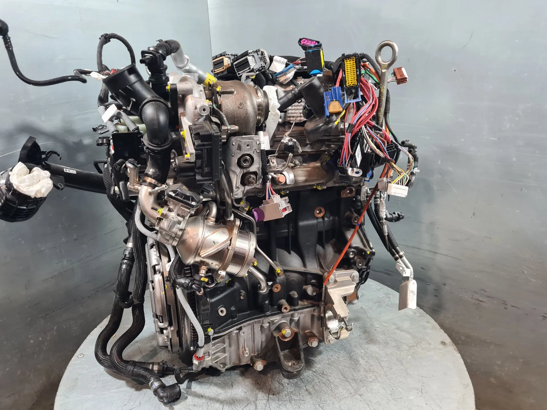 Motor completo RENAULT Trafic III Combi (JG_) Imagem-10