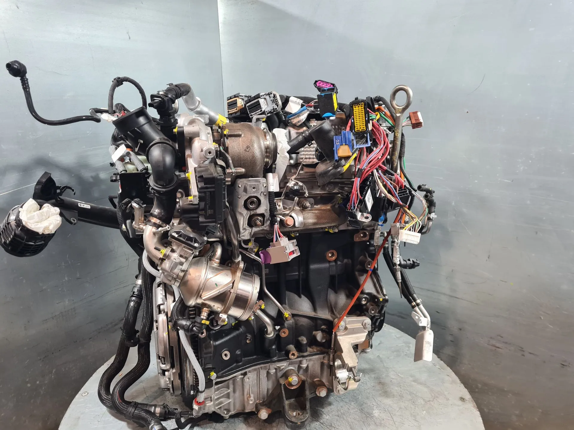 Motor completo RENAULT Trafic III Combi (JG_) Imagem-9