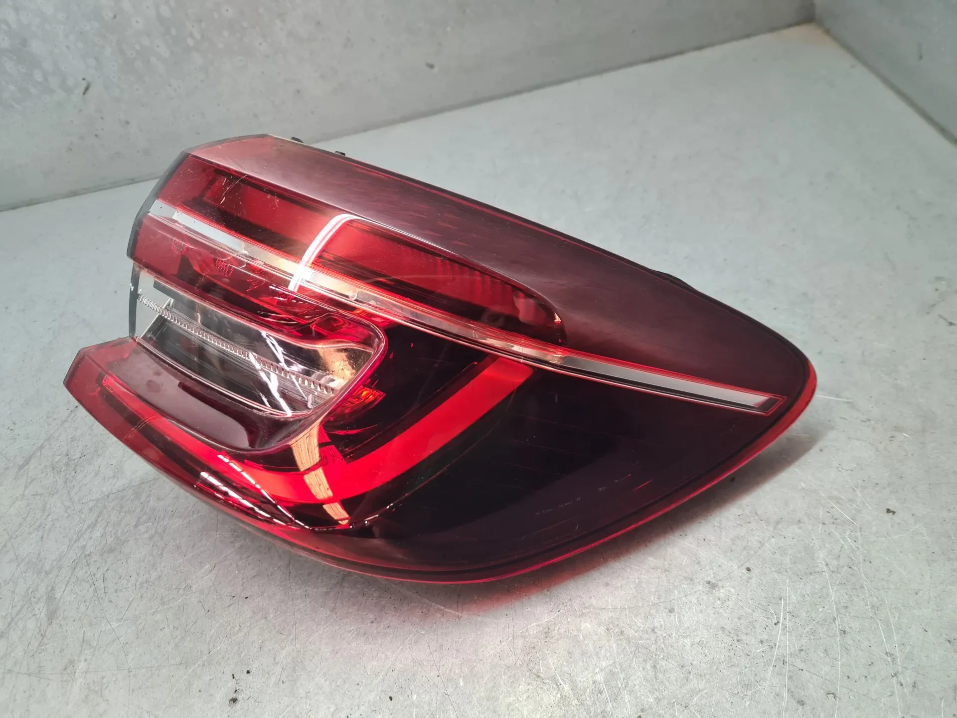 Right Tail light RENAULT Clio V (BF_) Imagem-1