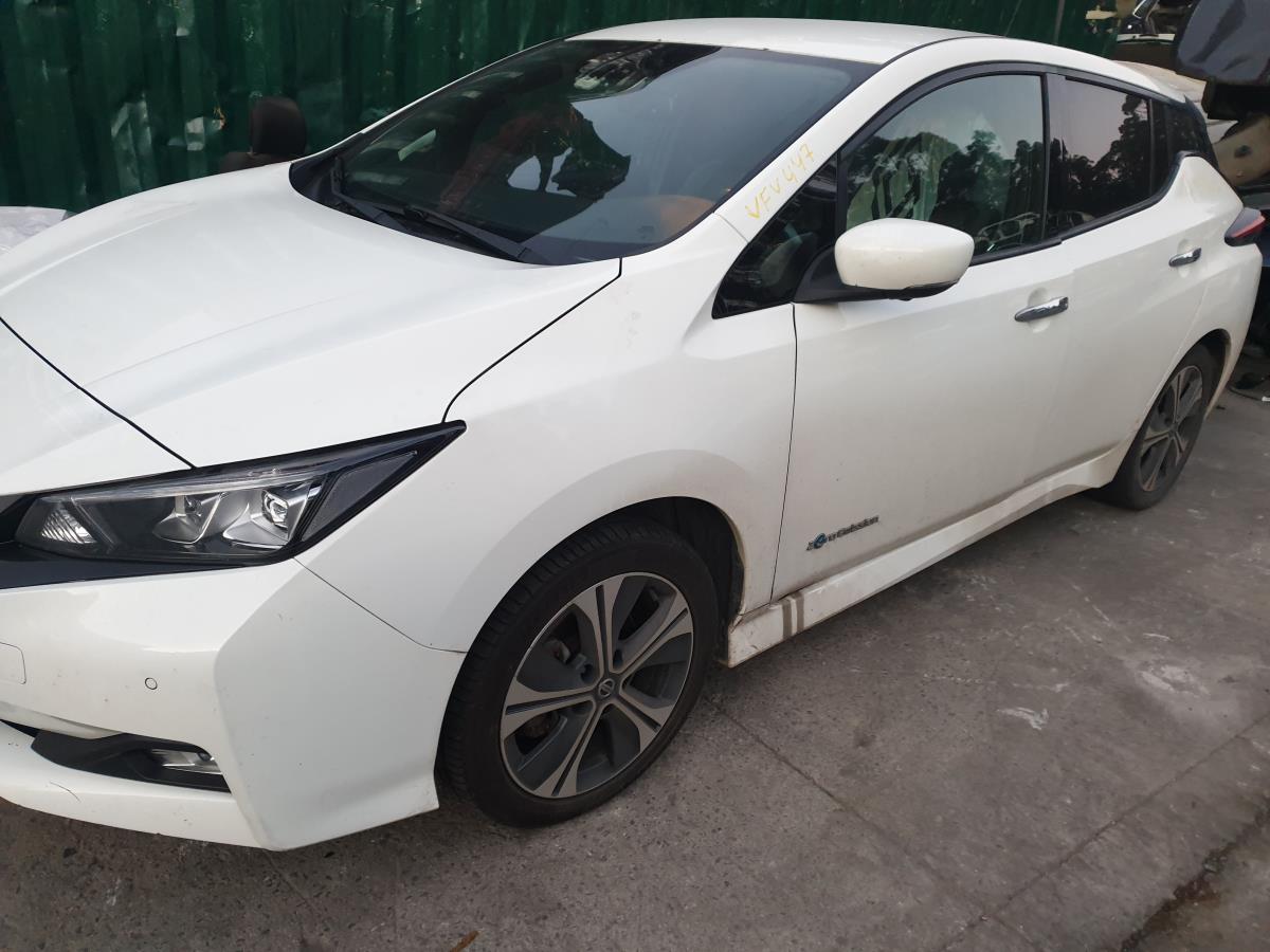 Lève-vitre avant gauche NISSAN Leaf EV (ZE1)