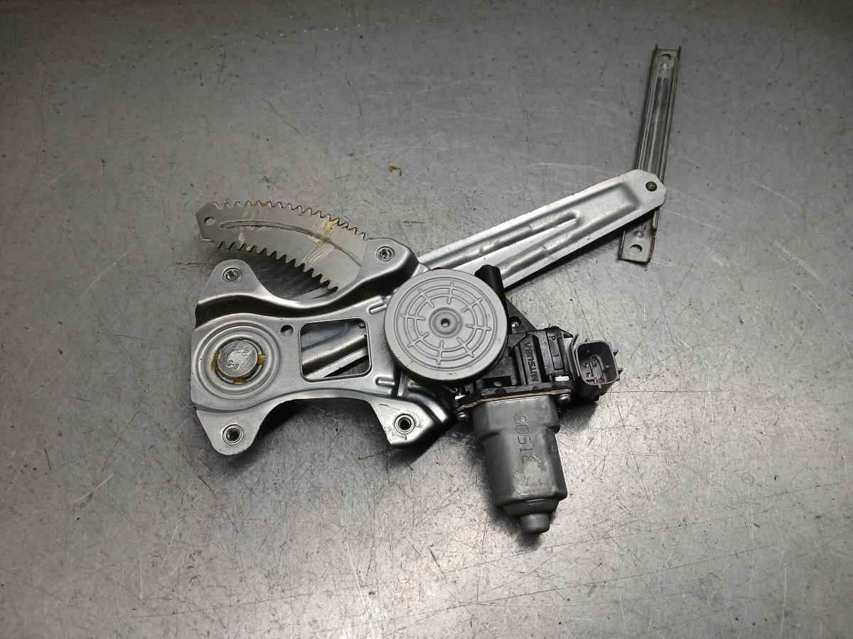 Elevador vidros trás esquerdo NISSAN Leaf EV (ZE1) Imagem-1