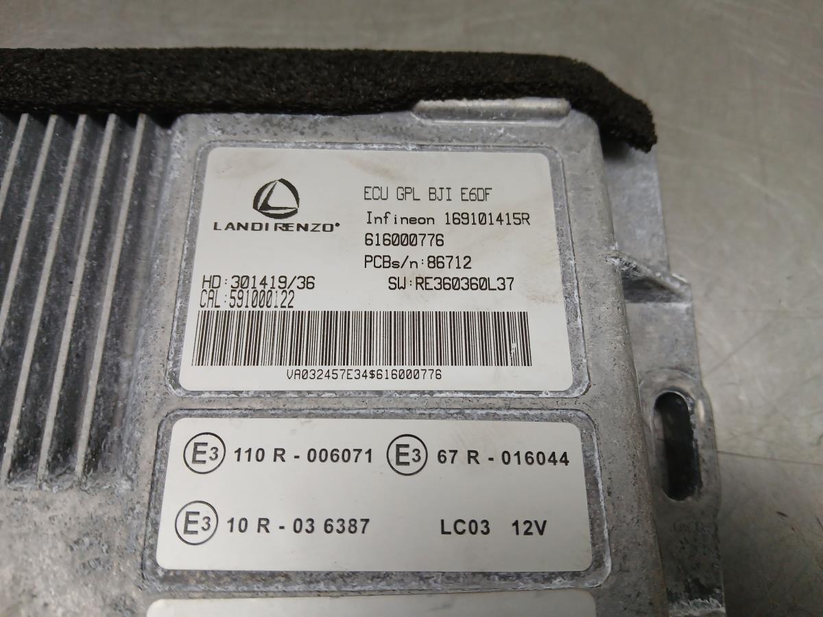 Centralina motor / ECU DACIA Sandero III Imagem-3