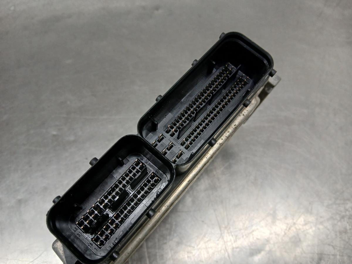 Centralina motor / ECU KIA Sportage (SL) Imagem-1