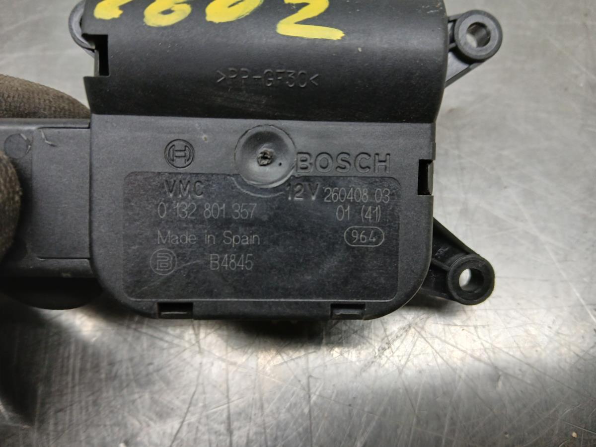 Motor del compuerta de la calefacción SEAT Ibiza IV (6J5, 6P1) Imagem-3