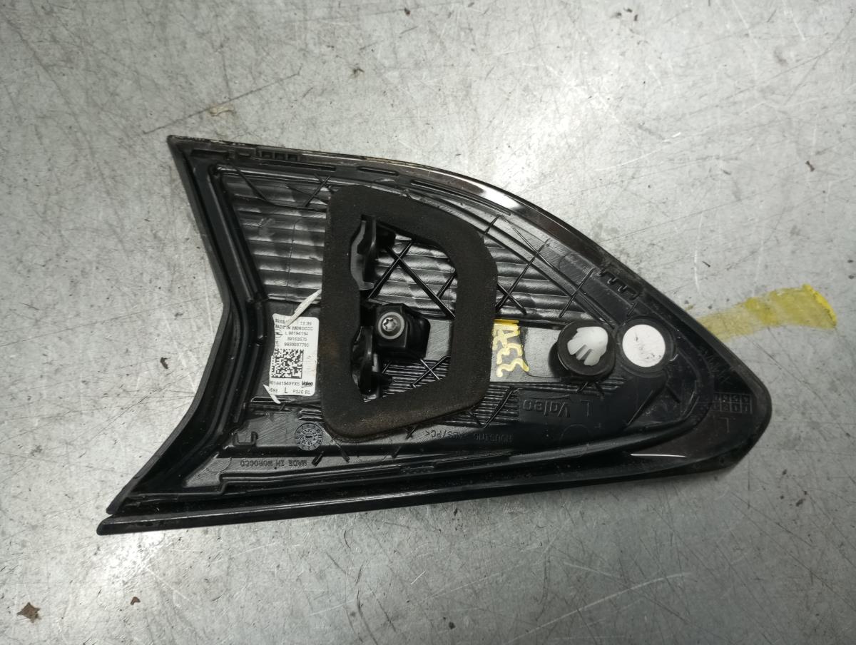 Feu de coffre Gauche OPEL Corsa F Imagem-1