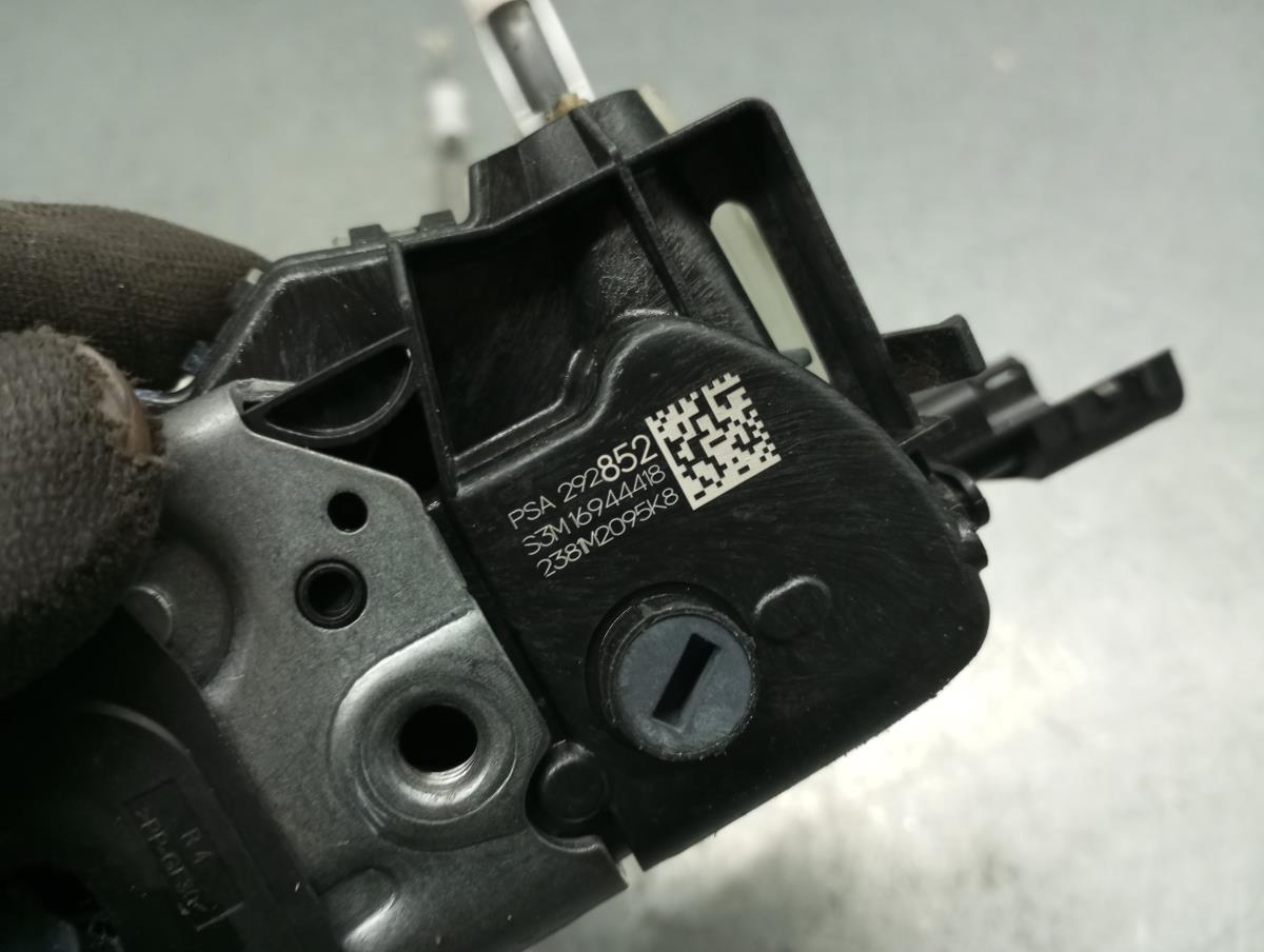 Fechadura / fecho porta trás direito OPEL Corsa F Imagem-3