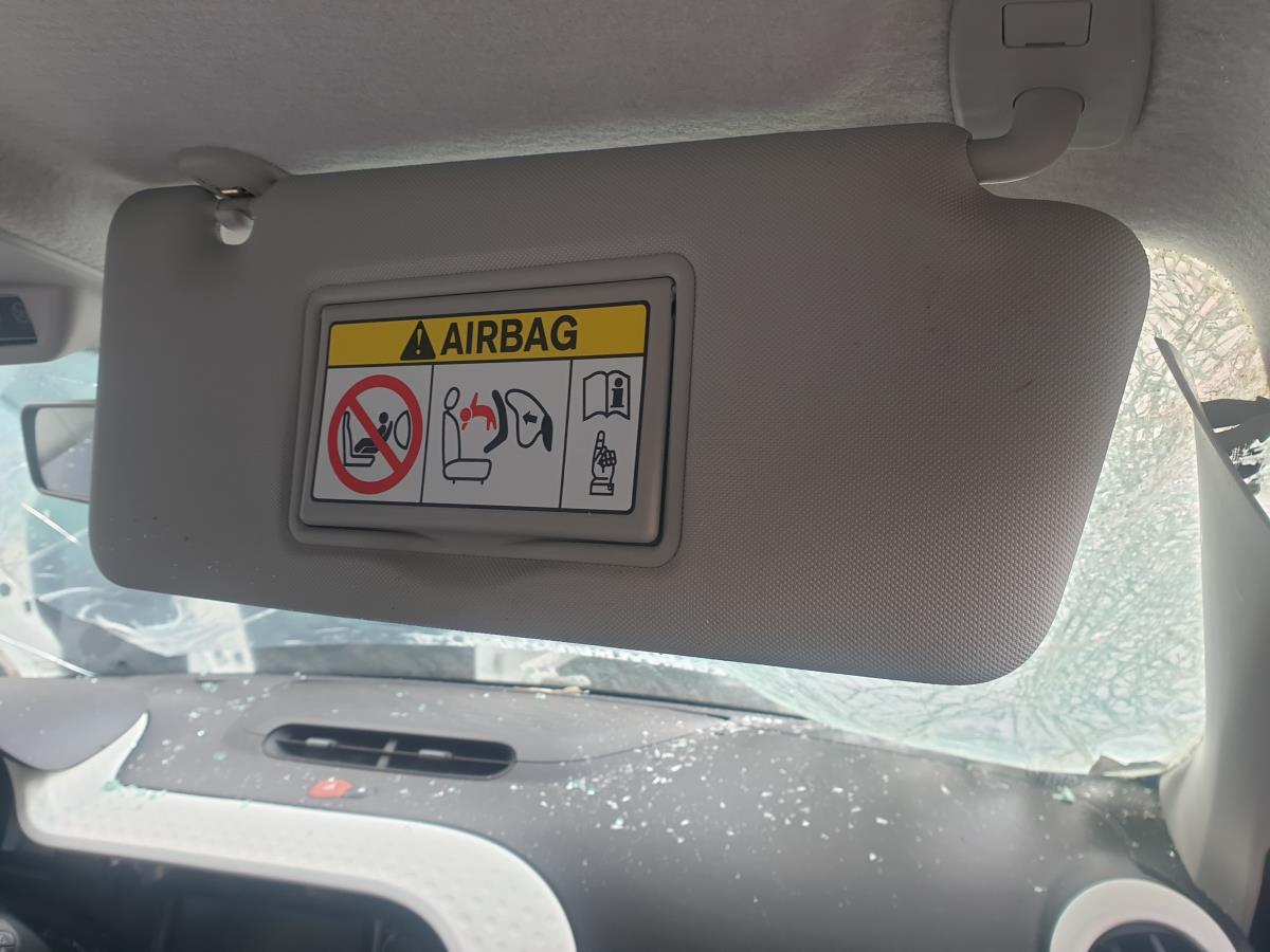 Parasol Derecho RENAULT Twingo III (BCM_) Imagem-1