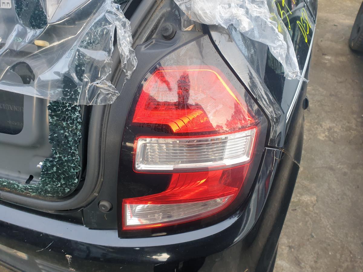 Feu arrière Droite RENAULT Twingo III (BCM_)