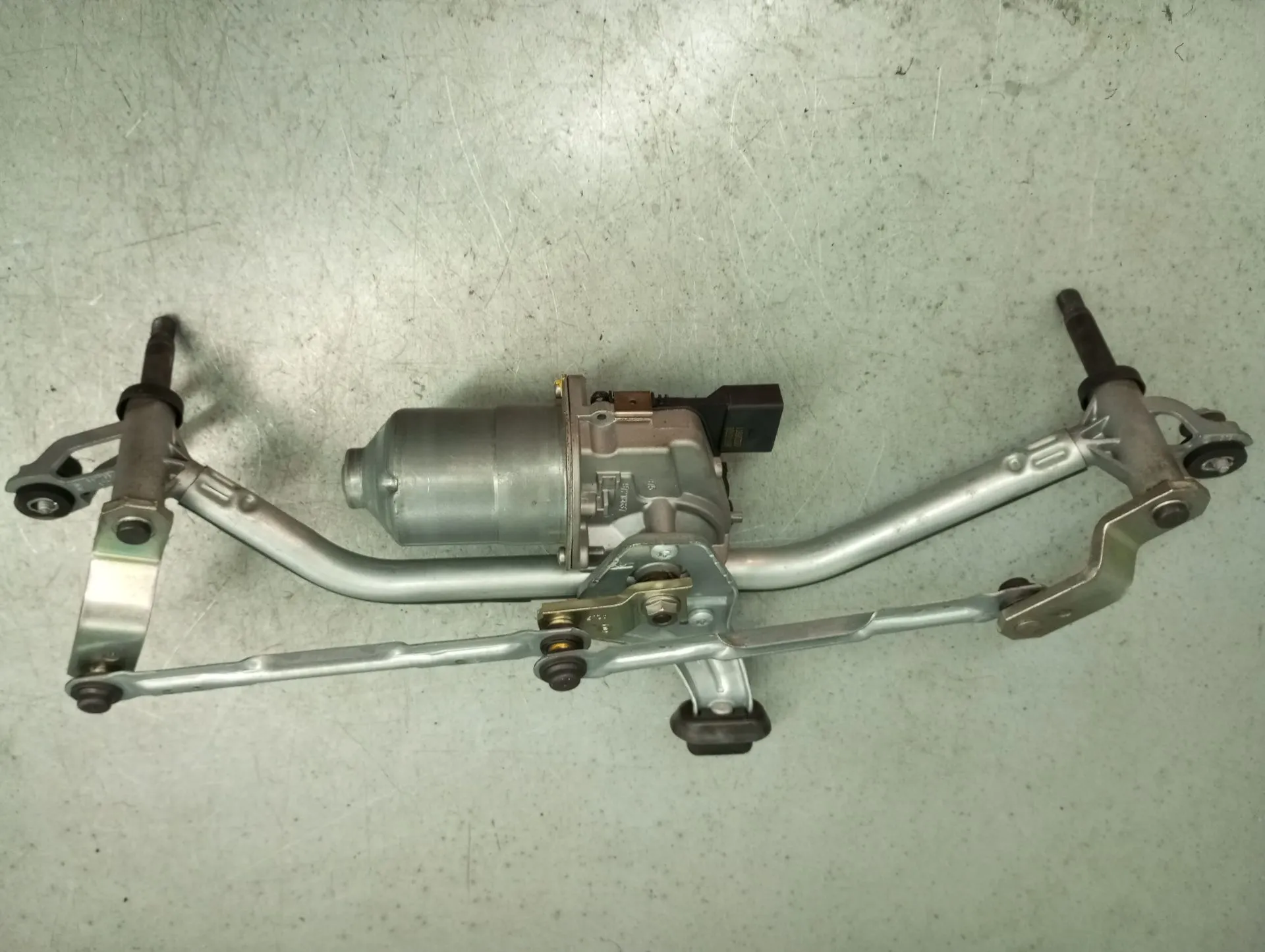 Motor limpa vidros frente CITROËN C3 Aircross II (2R_, 2C_) Imagem-1