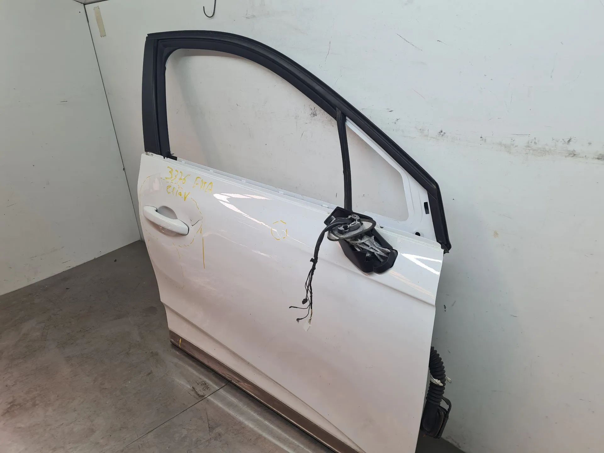Porte avant Droite RENAULT Clio V (BF_) Imagem-1