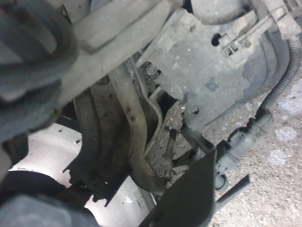 Braço de suspensão frente direito PEUGEOT 308 SW II