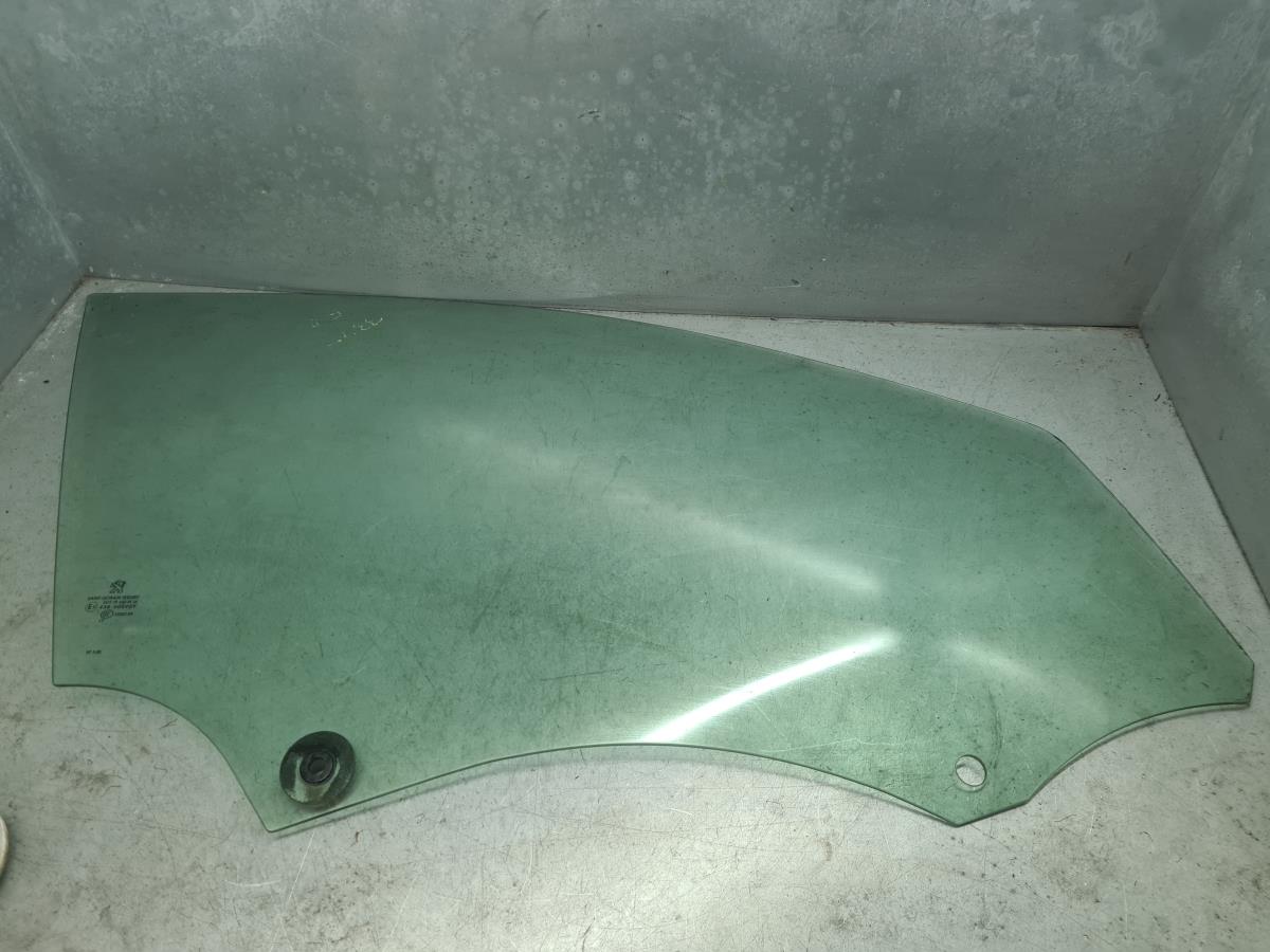 Vitre porte avant Droite PEUGEOT 308 SW II